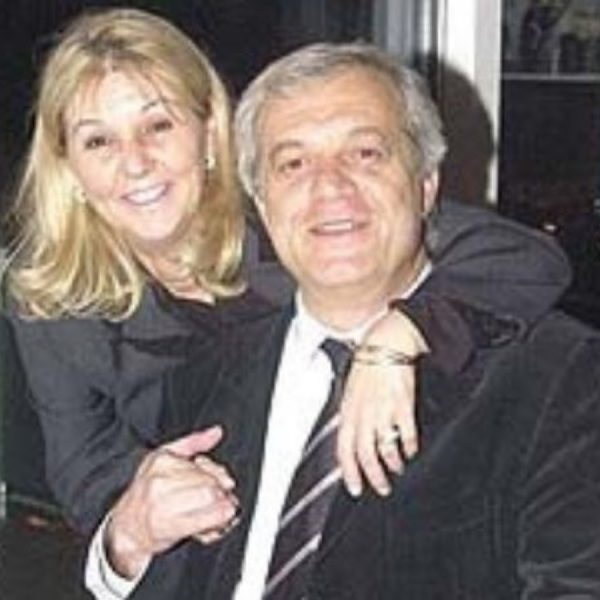 Ahmet Piriştina'nın eşi Mine Piriştina hayatını kaybetti – Son Dakika Türkiye, Cumhuriyet'in Ege Haberleri