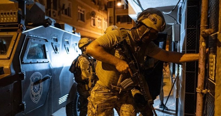 Bakan Ali Yerlikaya açıkladı: Ülke genelinde 'Çember-20' operasyonu… Son 5 günde 4 bin 517 aranan kişi yakalandı – Son Dakika Türkiye Haberleri
