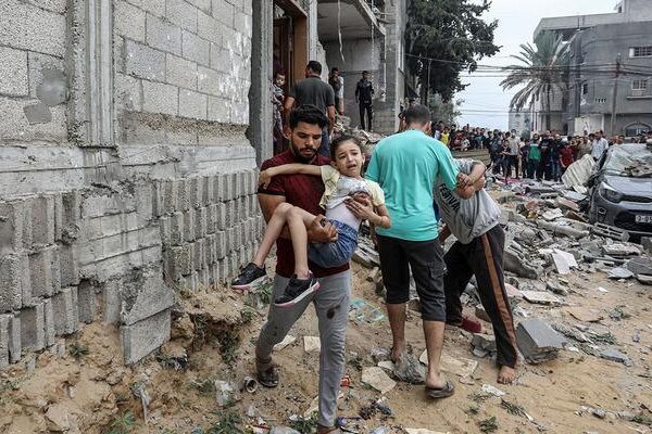 İsrail’in bayramın 2. gününde Gazze’ye düzenlediği saldırılarda 78 Filistinli hayatını kaybetti