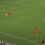 MLS’te inanılmaz olay! Sonunda bu da oldu… Maç sırasında sahaya bebek girdi, yakalanıp annesine teslim edildi