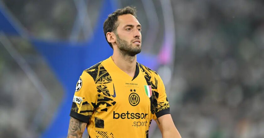 Adı Galatasaray ile anılıyordu… Hakan Çalhanoğlu’ndan transfer açıklaması! – Son Dakika Spor Haberleri