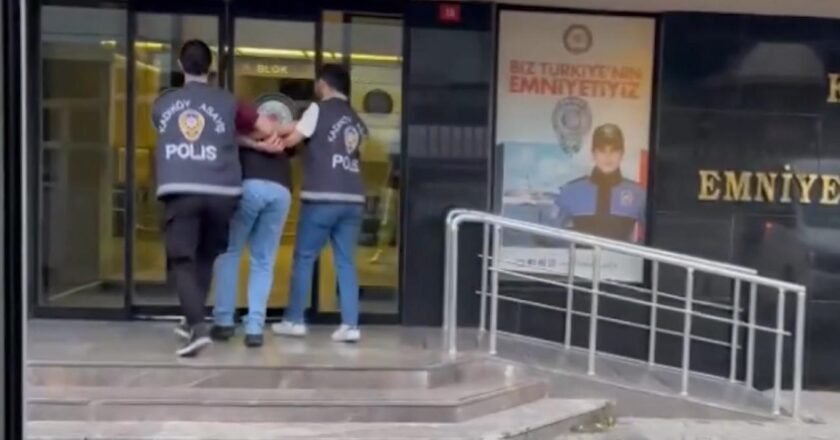 Kadıköy’de kaza sonrası tartıştığı sürücüyü darbeden zanlı tutuklandı