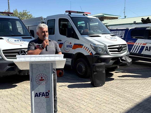 Marmara depreminde hayatını kaybedenler Van 2'de anıldı