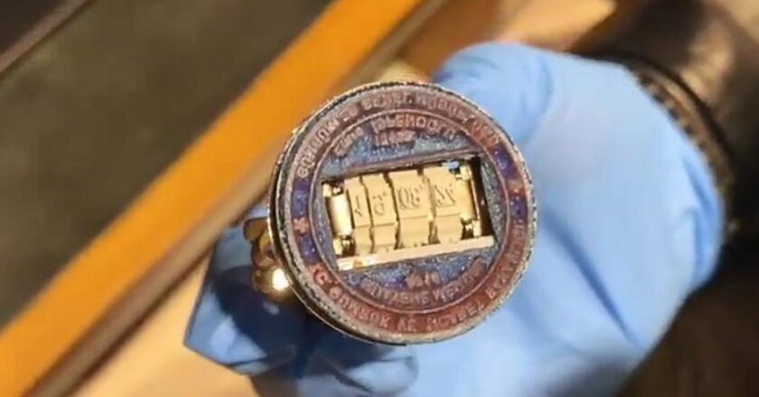 Mersin’de Gümrükçülere Yönelik Rüşvet Baskını: 10 Tutuklama Gerçekleşti