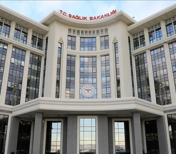 Sağlık Bakanlığı’ndan Diş Yaralanmaları için Acil Müdahale Kılavuzu